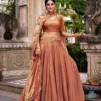 Surat Saree Gown Kurti Sharara Pakistani Suit WhatsApp group icon